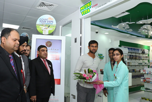 Cricketer Shoaib Malik Enthralls Crowd at Thumbay Hospital 1